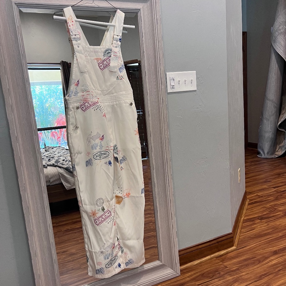 NWT Cider White Jumpsuit with Pattern